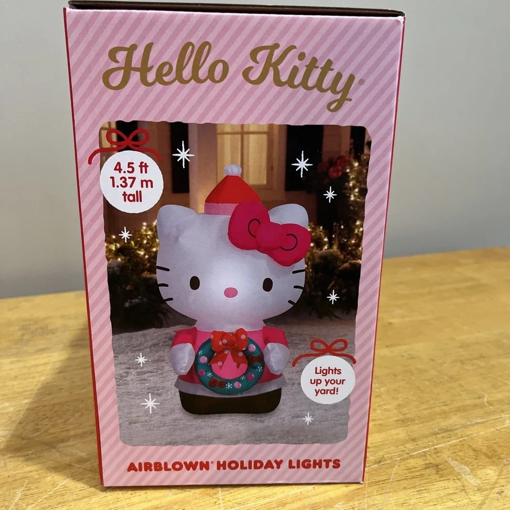 Hello Kitty Wreath Airblown‎ Christmas Inflatable 4.5 FT Lighted Decor Gemmy